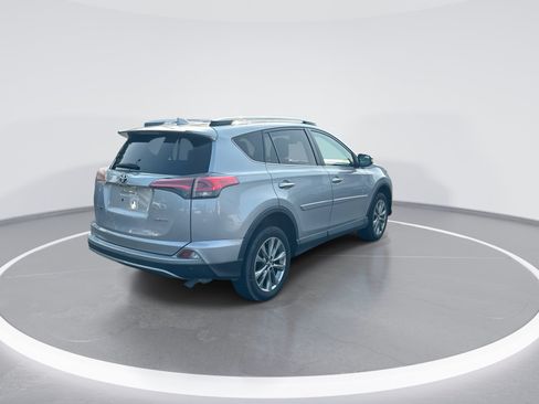 Used 2017 Toyota RAV4 Platinum FWD image 9