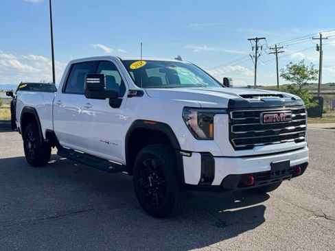 Certified 2025 GMC Sierra 2500 AT4 AWD/4WD image 8