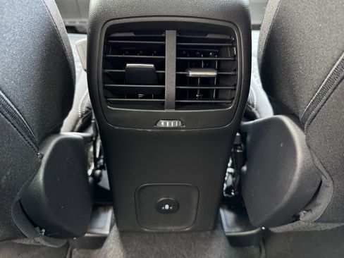 Used 2025 Ford Escape Active AWD/4WD image 27