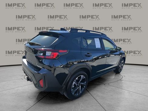 Used 2024 Subaru Crosstrek 2.0i Premium image 5