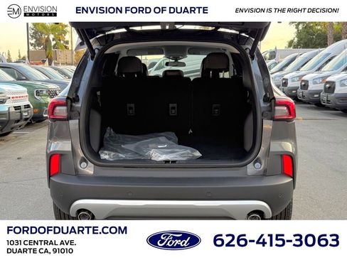 New 2025 Ford Escape SE image 8