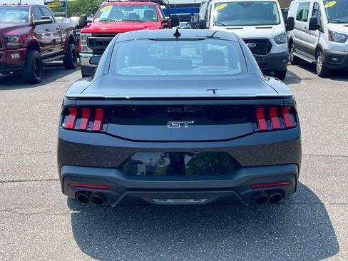 Used 2025 Ford Mustang GT Premium RWD image 7