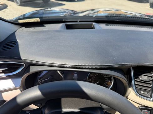 Used 2022 INFINITI QX50 Sensory image 25