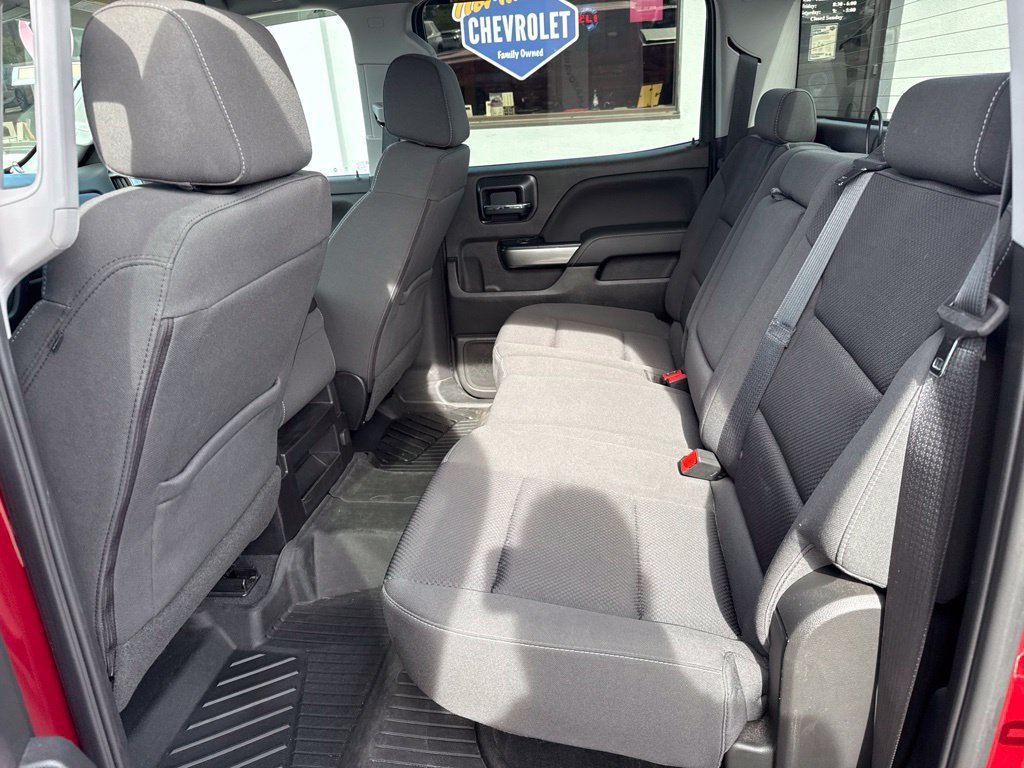 Used 2018 Chevrolet Silverado 1500 LT w/ All Star Edition AWD/4WD image 37