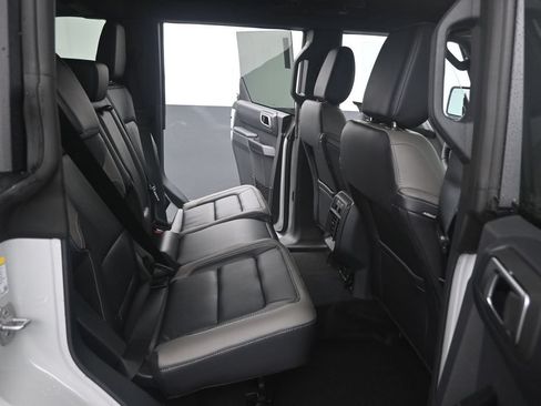 New 2026 Ford Bronco Outer Banks AWD/4WD image 14