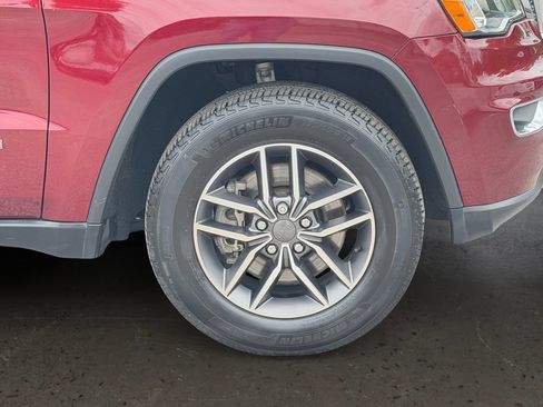 Used 2021 Jeep Grand Cherokee Limited AWD/4WD image 10