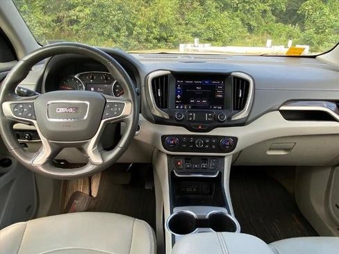 Used 2020 GMC Terrain Denali w/ Denali Premium Package image 12