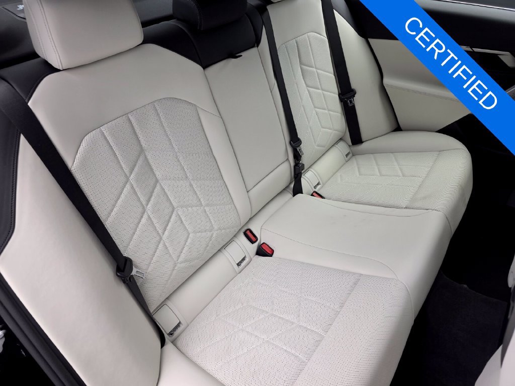 Certified 2024 BMW 530i w/ Convenience Package RWD image 26