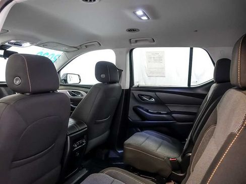 Used 2020 Chevrolet Traverse LT w/ Driver Confidence II Package AWD/4WD image 15