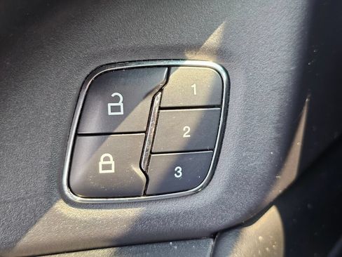 Used 2018 Ford Expedition Platinum AWD/4WD image 29