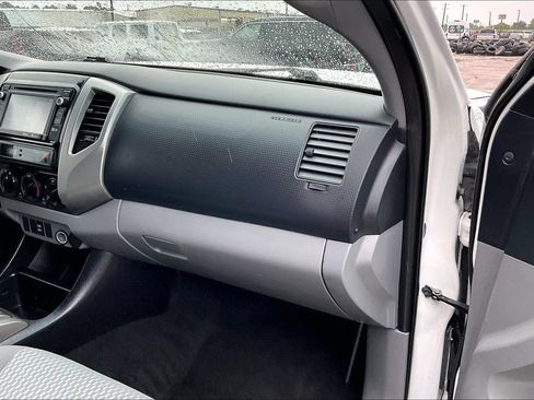 Used 2014 Toyota Tacoma PreRunner w/ SR5 Package RWD image 22
