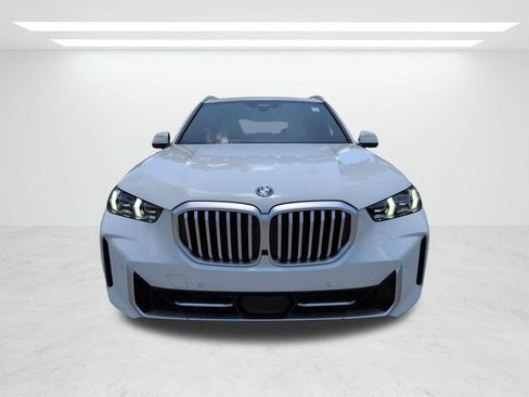 New 2026 BMW X5 xDrive50e w/ Climate Comfort Package AWD/4WD image 9