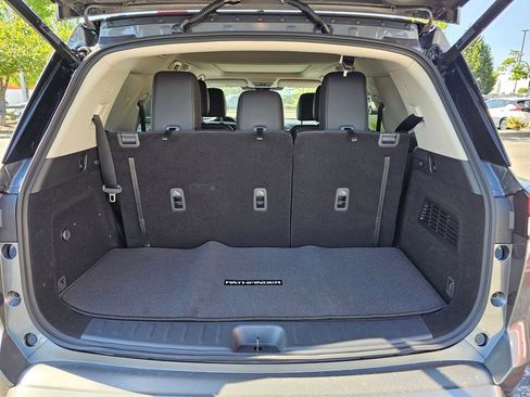 New 2026 Nissan Pathfinder SL AWD/4WD image 11