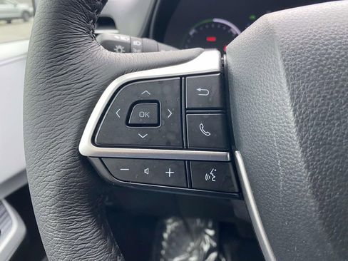 Used 2025 Toyota Sienna XLE image 20