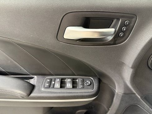 Used 2017 Dodge Charger SXT w/ AWD Plus Group image 14