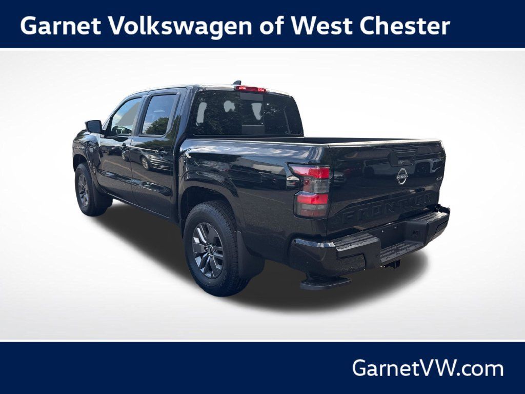 Used 2026 Nissan Frontier SV w/ Tow Package AWD/4WD image 3