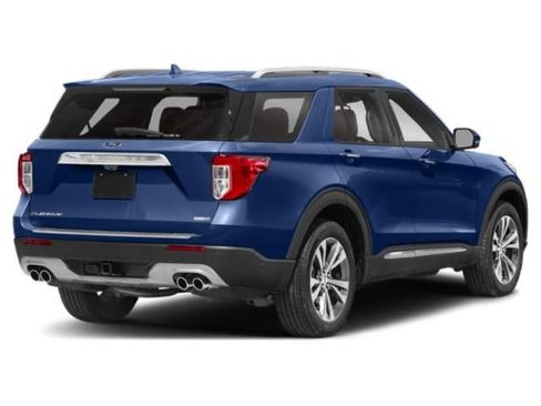 Used 2022 Ford Explorer Platinum w/ Equipment Group 601A RWD image 3