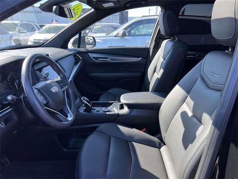 Used 2024 Cadillac XT6 Luxury w/ LPO, Floor Liner Package image 16