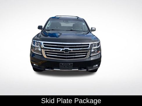 Used 2017 Chevrolet Tahoe LT w/ Luxury Package AWD/4WD image 2