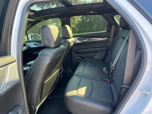 Certified 2025 Cadillac XT5 Sportv w/ Technology Package AWD/4WD image 41