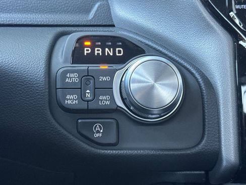 New 2026 RAM 1500 Laramie AWD/4WD image 20