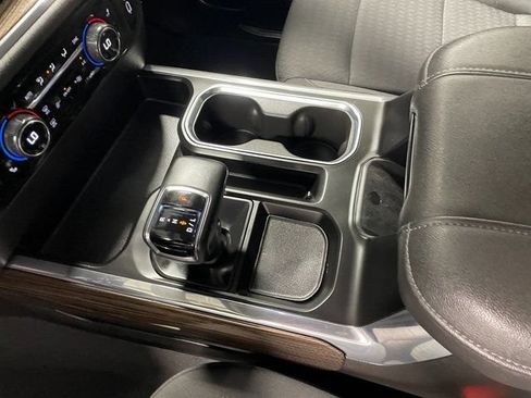 Used 2023 Chevrolet Silverado 1500 LT AWD/4WD image 17