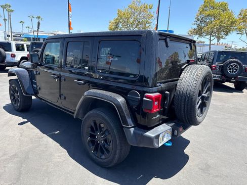Used 2024 Jeep Wrangler Unlimited Sahara AWD/4WD image 27