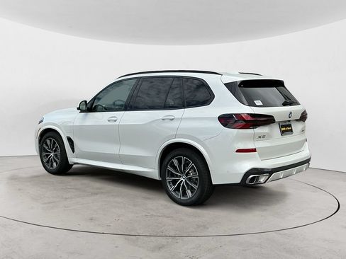 New 2026 BMW X5 xDrive50e AWD/4WD image 5