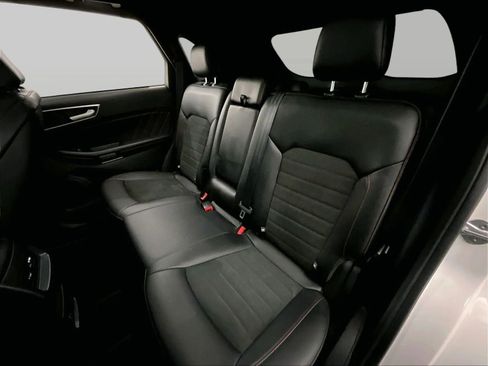 Used 2021 Ford Edge ST-Line image 25