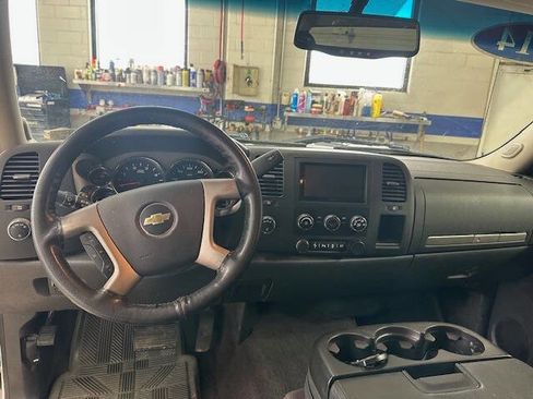 Used 2014 Chevrolet Silverado 2500 LT w/ Convenience Package image 14