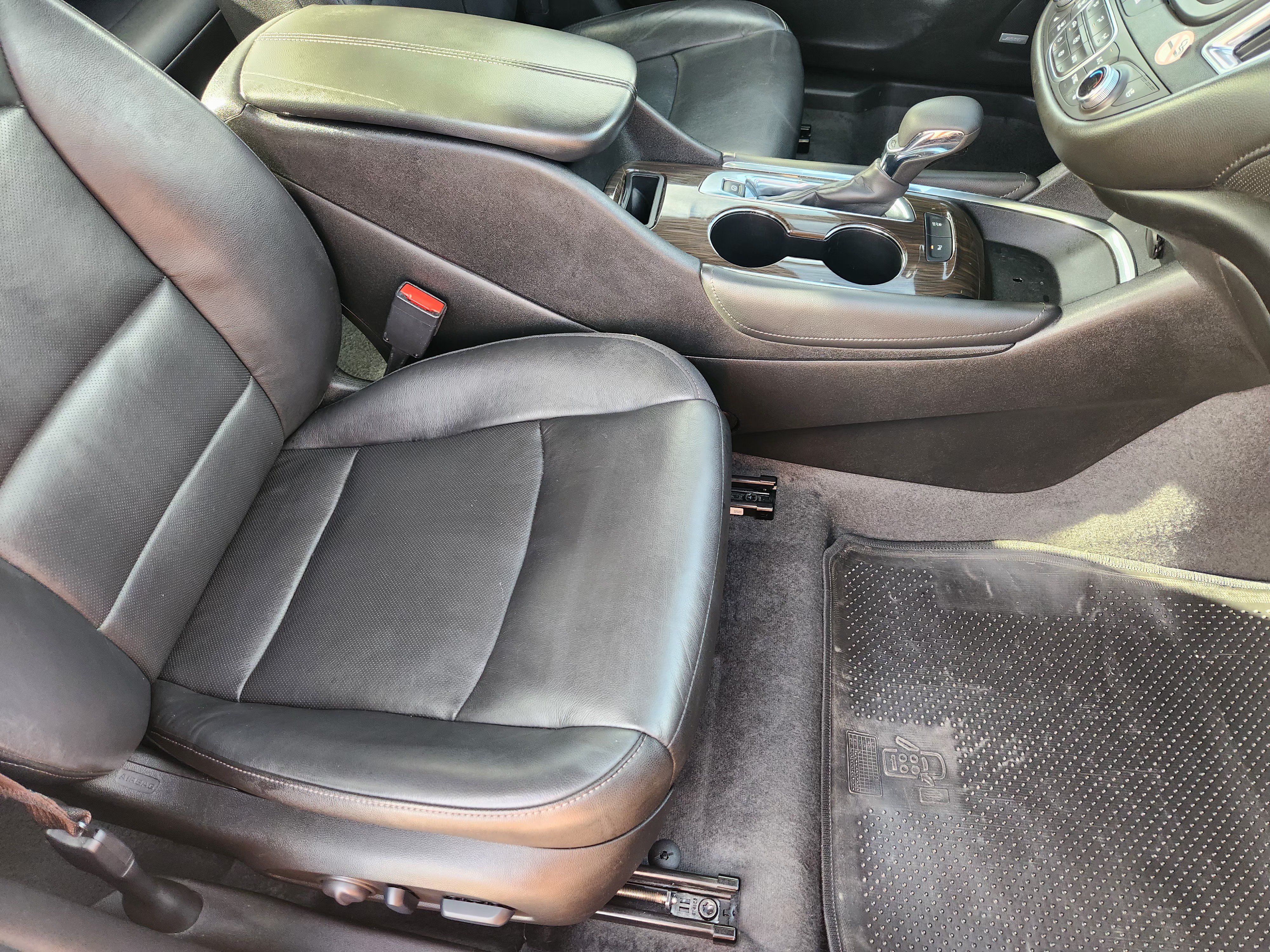 Used 2024 Chevrolet Malibu LT FWD image 14
