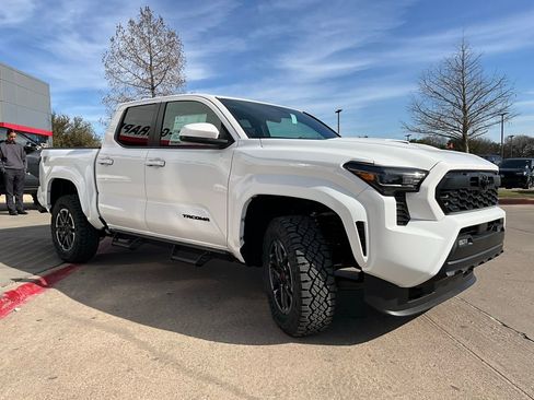New 2026 Toyota Tacoma TRD Sport image 4