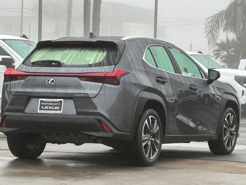 Certified 2024 Lexus UX 250h 250h Base image 4
