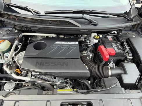 Used 2025 Nissan Rogue SV AWD/4WD image 14