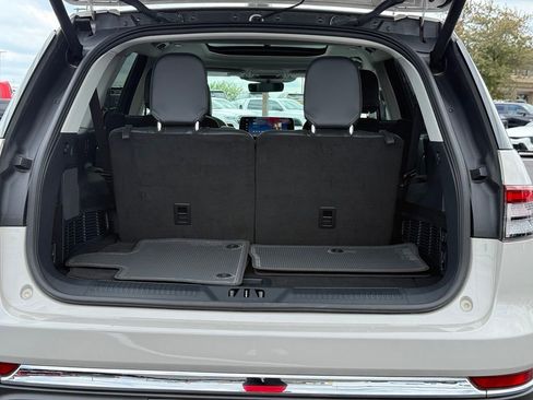 Used 2025 Lincoln Aviator AWD w/ Equipment Group 101A image 21