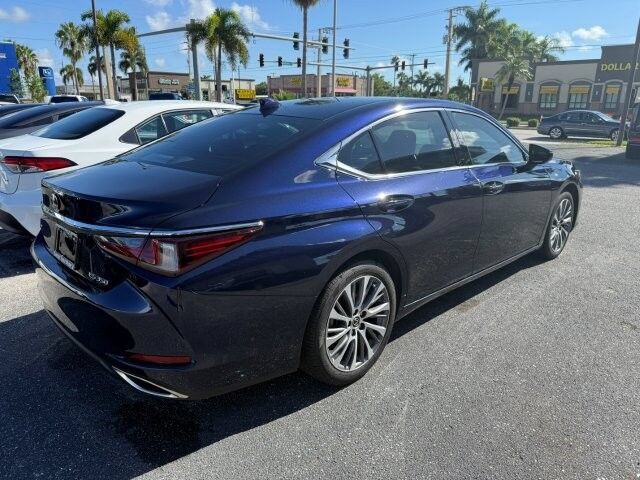 Used 2021 Lexus ES 350 w/ Premium Package FWD image 5