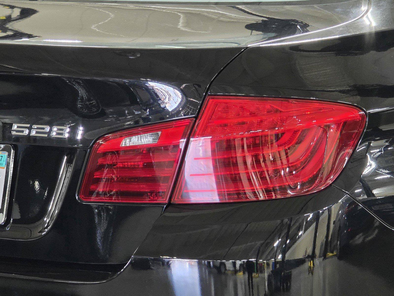 Used 2015 BMW 528i Sedan RWD image 12