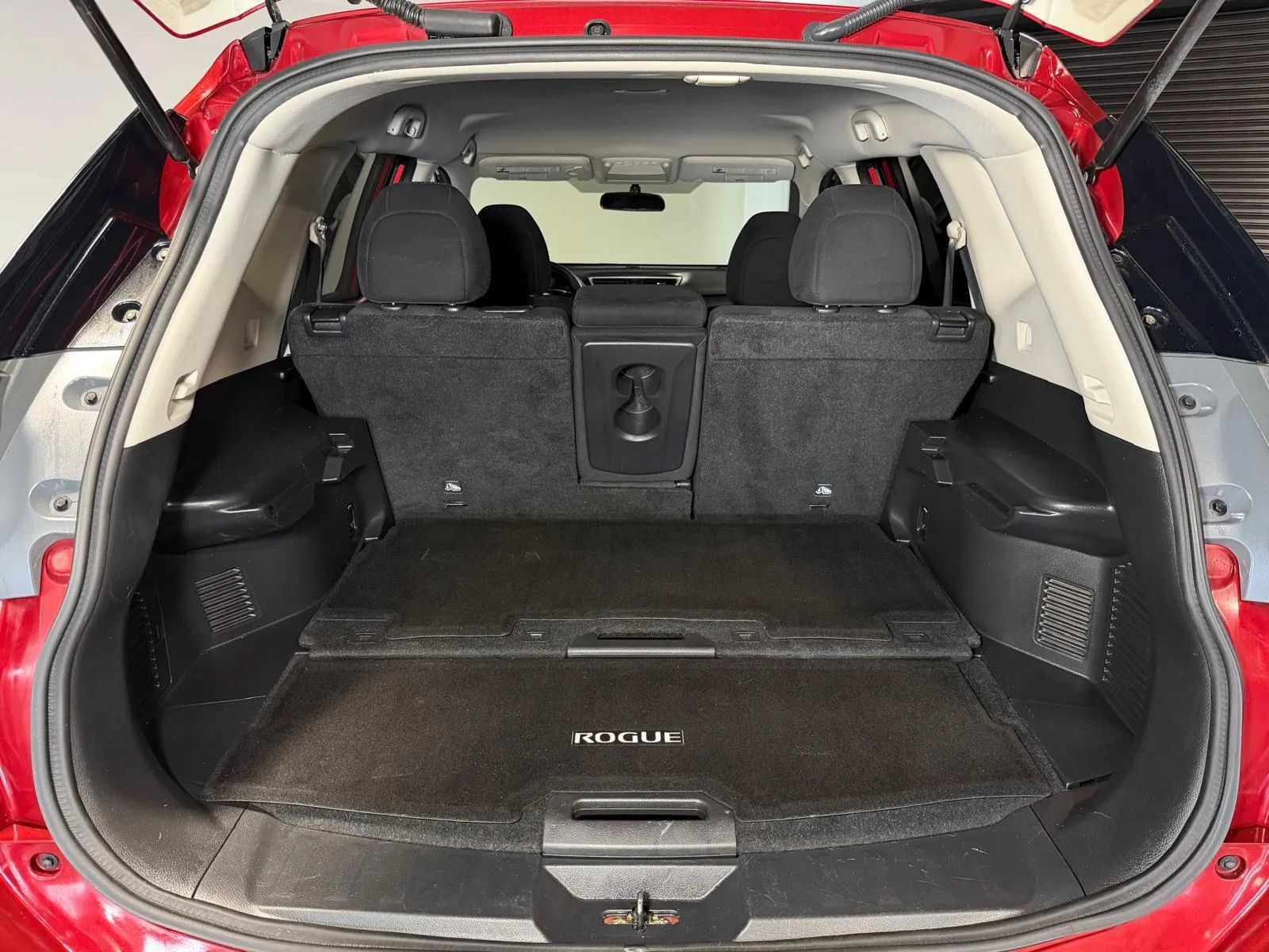 Used 2016 Nissan Rogue S FWD image 13