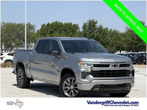 Used 2024 Chevrolet Silverado 1500 RST w/ Convenience Package II AWD/4WD image 2