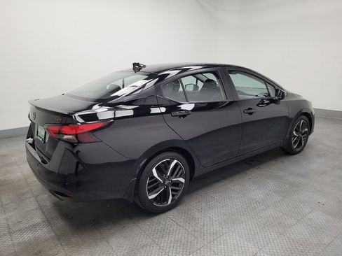 Used 2024 Nissan Versa SR w/ Trunk Package image 10