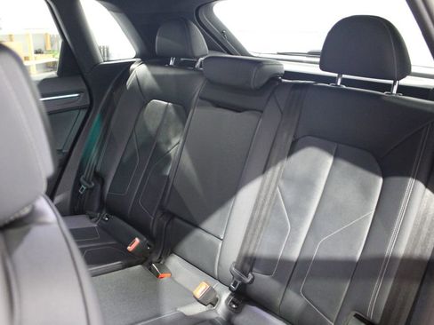 Used 2022 Audi Q3 2.0T Premium Plus w/ Premium Plus Package image 17