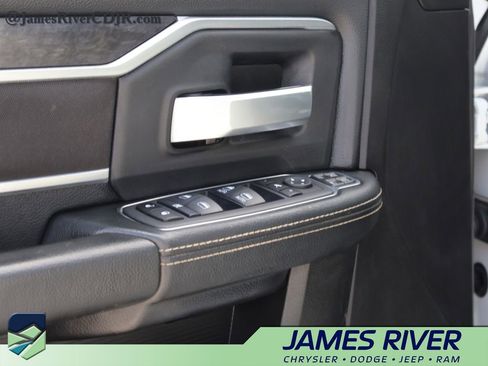 Used 2024 RAM 3500 Big Horn AWD/4WD image 21