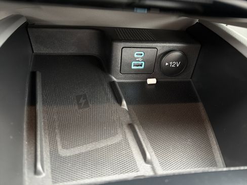 Used 2023 Ford Escape Platinum w/ Premium Technology Package image 22