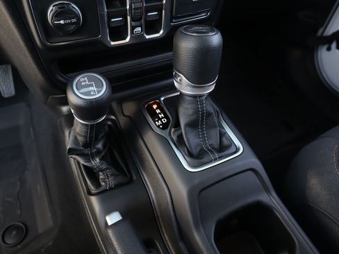 New 2026 Jeep Gladiator Sport image 7