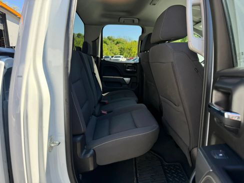 Used 2019 Chevrolet Silverado 1500 LT AWD/4WD image 27