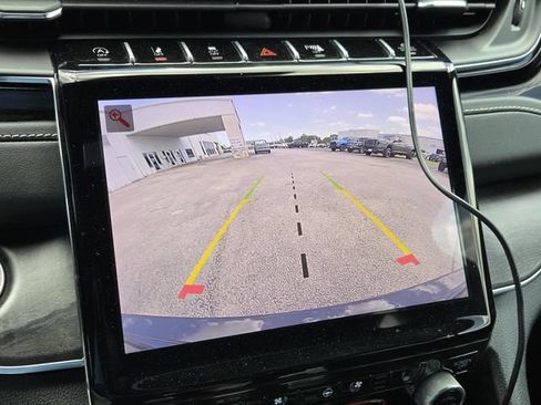 Used 2023 Jeep Grand Cherokee Overland w/ MOPAR Finishing Package AWD/4WD image 18