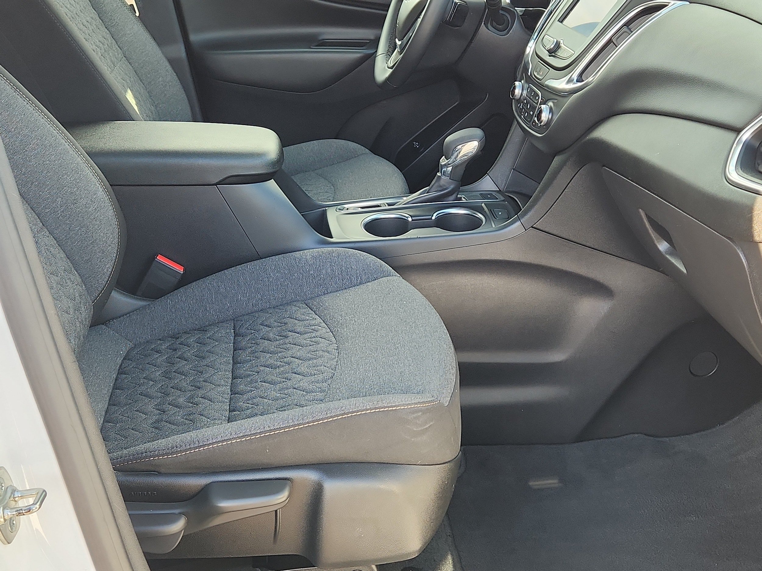 Used 2024 Chevrolet Equinox LT AWD/4WD image 13