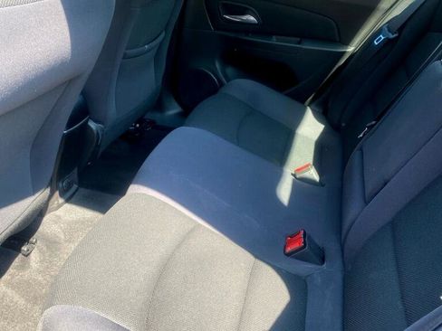 Used 2015 Chevrolet Cruze LT image 10