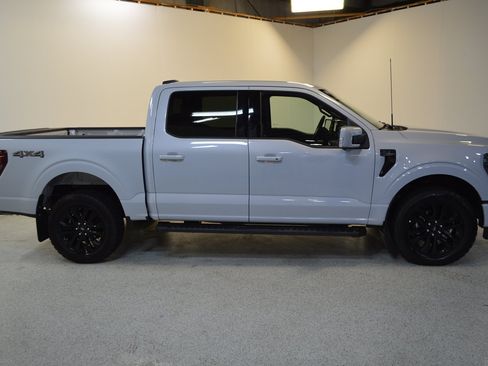 Used 2025 Ford F150 Lariat AWD/4WD image 2