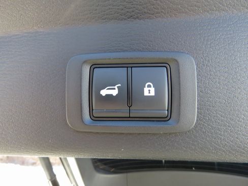 Used 2023 Mitsubishi Outlander SE image 18